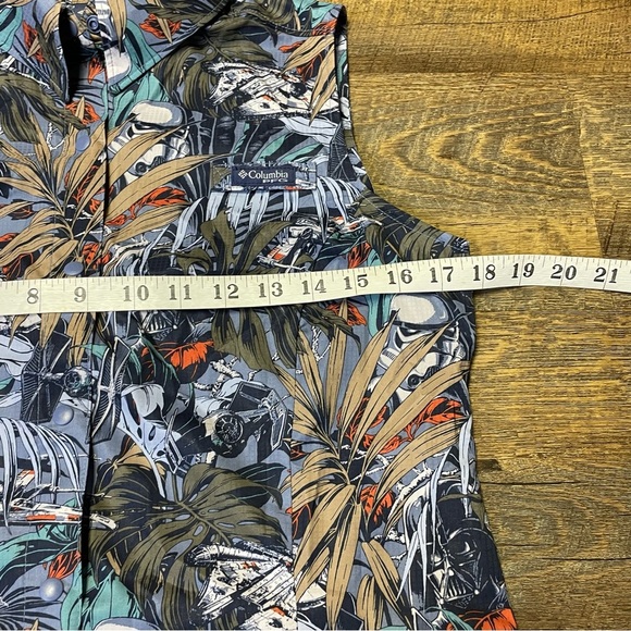 Columbia PFG Star Wars Womens Small Sleeveless Tank Top Snap Button Rare Collab - Picture 9 of 16